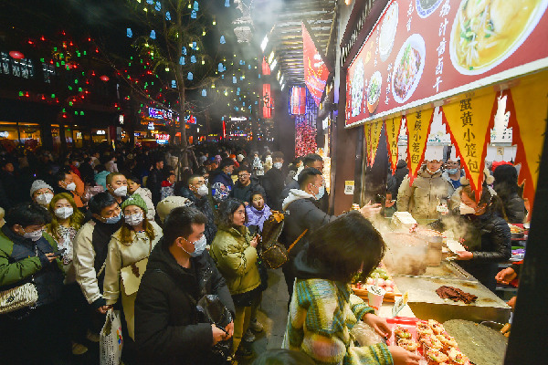 餐飲業(yè)現(xiàn)“開門紅”　鞏固復(fù)蘇態(tài)勢(shì)需多方合力